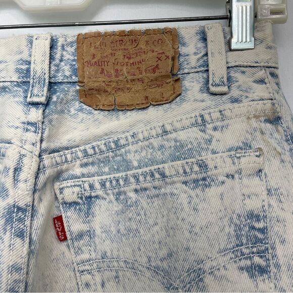 Vintage Levi’s Acid Wash High Waisted Jeans - Picture 8 of 12
